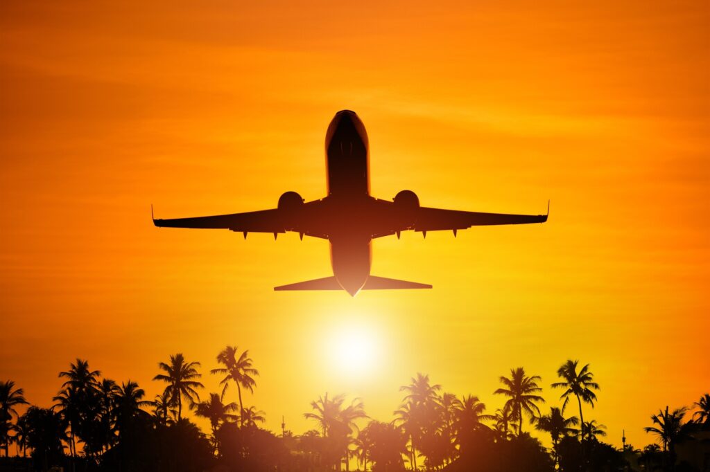 When to Book Flights to Get the Lowest Prices